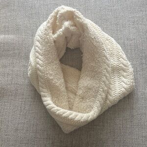 Knit infinity scarf